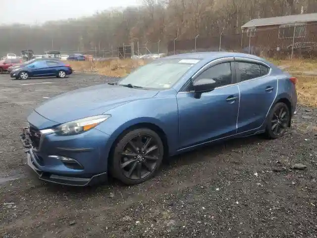 3MZBN1V3XJM265670 2018 MAZDA 3-0