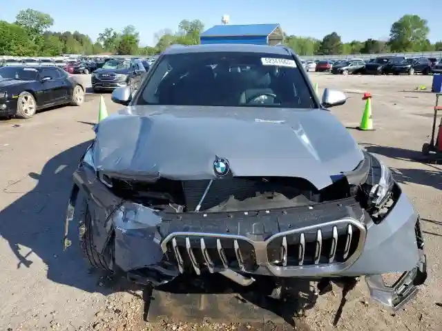 WBX73EF09P5W54036 2023 BMW X1-4