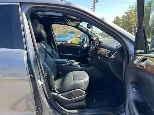 4JGDF6EE1HA953972 2017 MERCEDES-BENZ GLS-CLASS-4