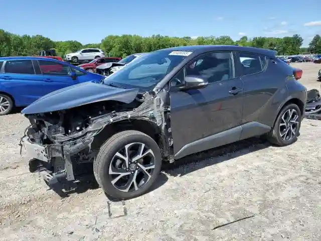 NMTKHMBXXJR046516 2018 TOYOTA C-HR-0