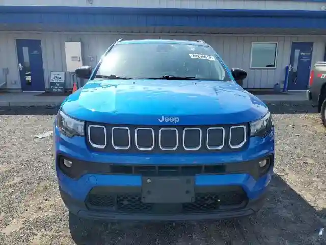 3C4NJDFB8NT177683 2022 JEEP COMPASS-4