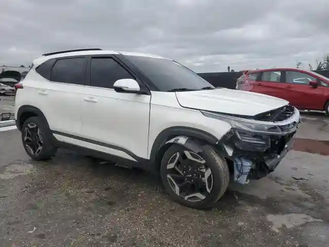 KNDETCA71R7553593 2024 KIA SELTOS-3