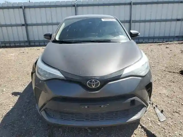 NMTKHMBX8MR134887 2021 TOYOTA C-HR-4