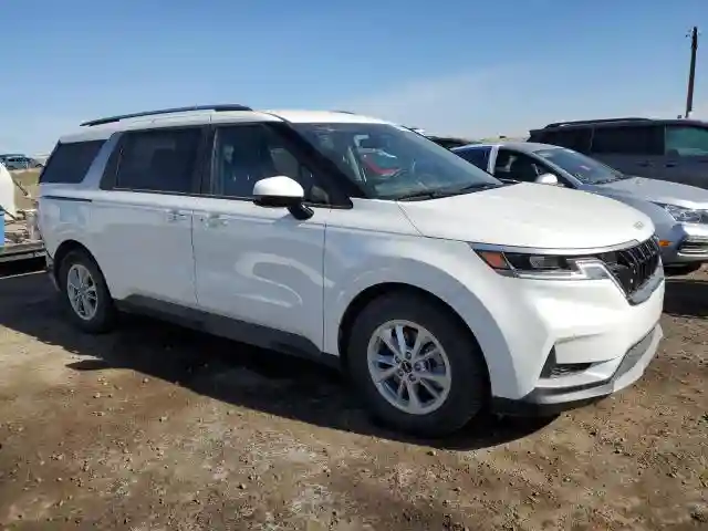 KNDNB5H37R6384333 2024 KIA CARNIVAL L-3