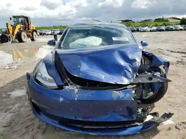 5YJ3E1EA1LF611912 2020 TESLA MODEL 3-4