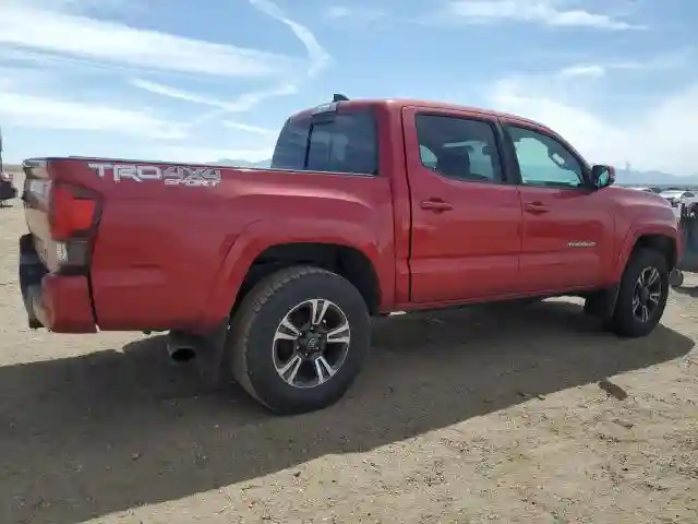 5TFCZ5AN8JX134841 2018 TOYOTA TACOMA-2