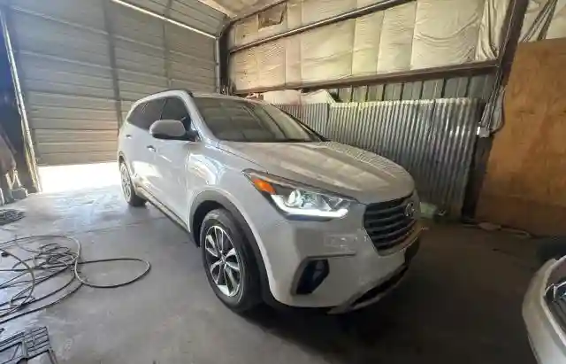 KM8SN4HF2HU228043 2017 HYUNDAI SANTA FE-0