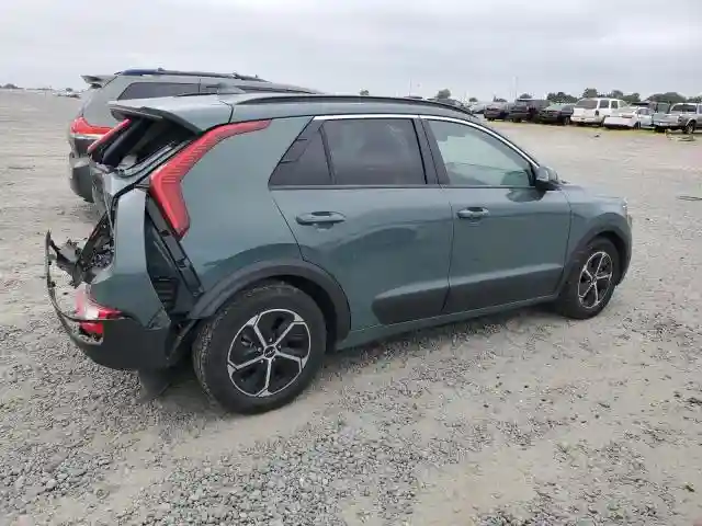 KNDCS3LF1P5076266 2023 KIA NIRO-2