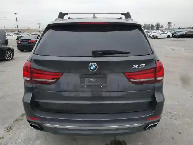 5UXKT0C54J0W00141 2018 BMW X5-5