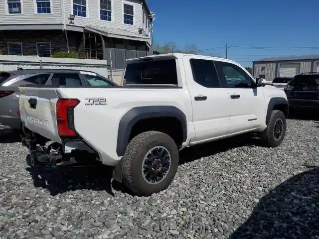 3TYLE5JN1RT054329 2024 TOYOTA TACOMA-2