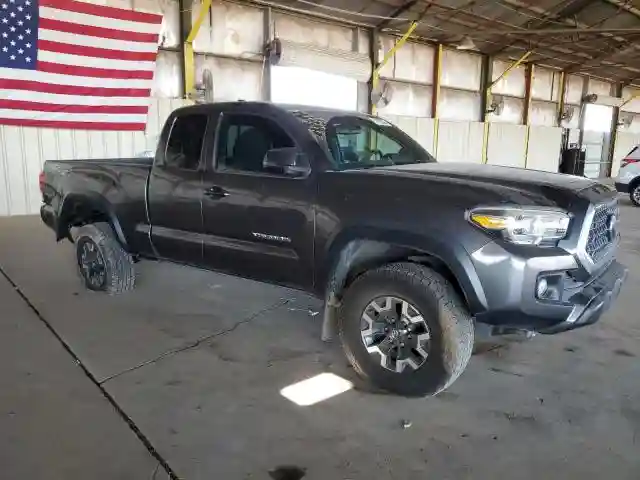 5TFSZ5AN9JX152289 2018 TOYOTA TACOMA-3
