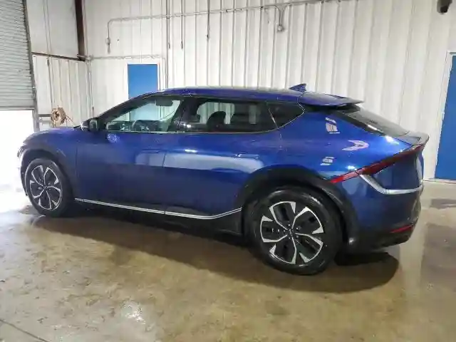 KNDC34LA0R5617785 2024 KIA EV6 LIGHT-1