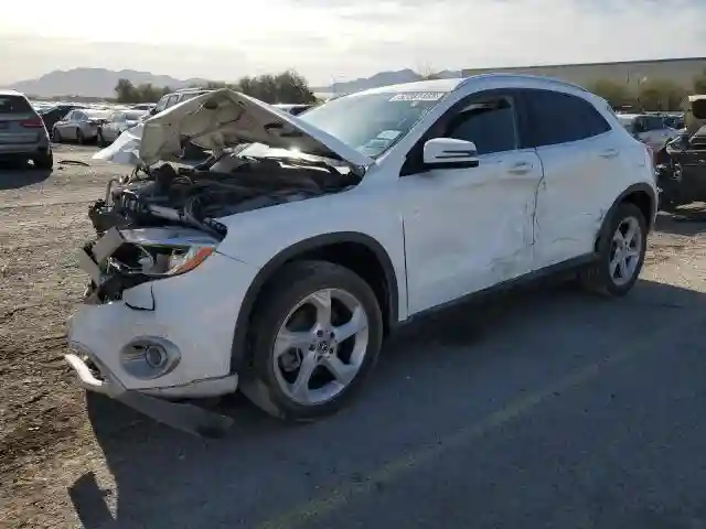 WDCTG4EB2KU014188 2019 MERCEDES-BENZ GLA-CLASS-0