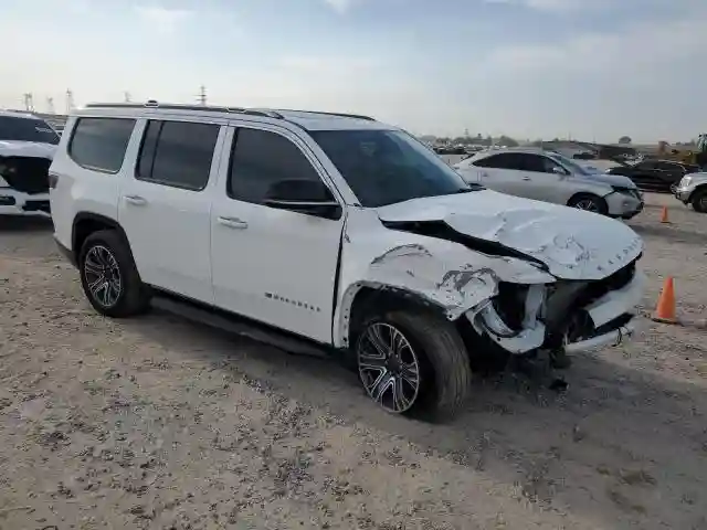 1C4SJUAPXRS115733 2024 JEEP WAGONEER-3