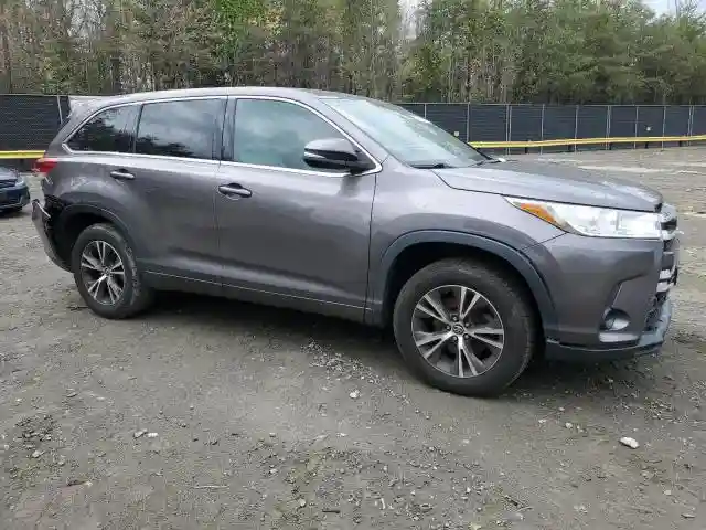 5TDZARFH8HS024898 2017 TOYOTA HIGHLANDER-3