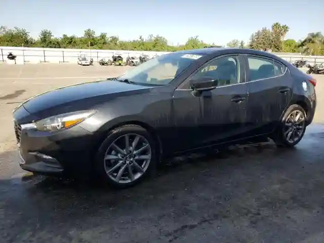 3MZBN1V38JM245479 2018 MAZDA 3-0