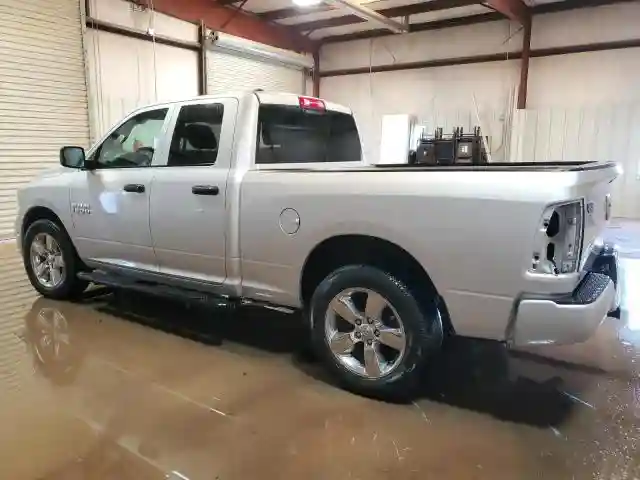 1C6RR6FG7JS324774 2018 RAM 1500-1