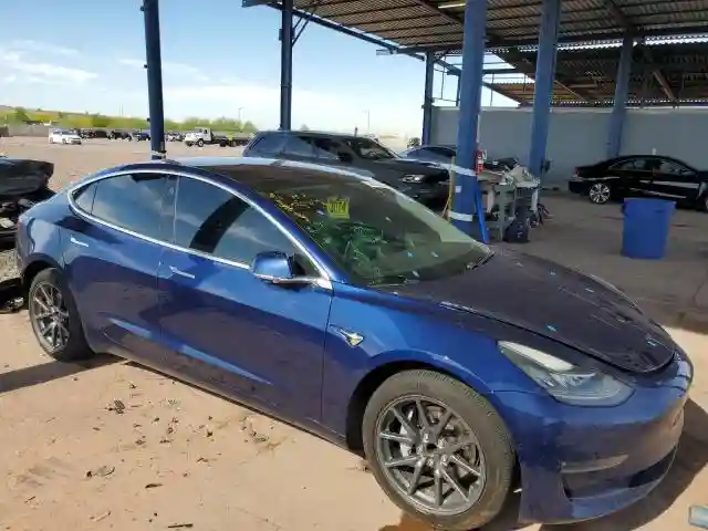 5YJ3E1EA0JF044752 2018 TESLA MODEL 3-3