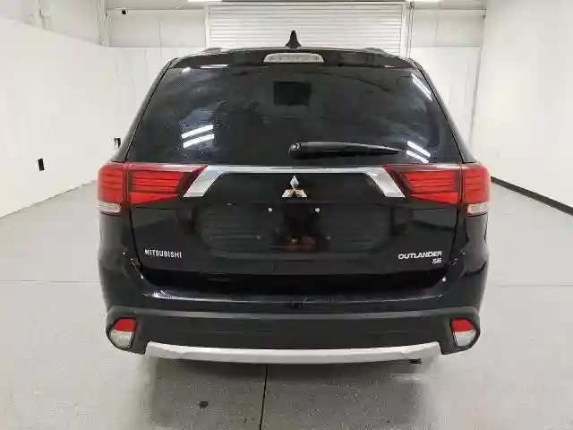 JA4AZ3A34JZ063906 2018 MITSUBISHI OUTLANDER-5