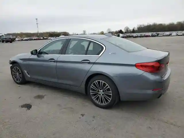 WBAJB1C56KB375312 2019 BMW 5 SERIES-1