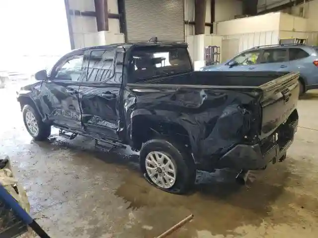 3TYLD5KN8RT001564 2024 TOYOTA TACOMA-1