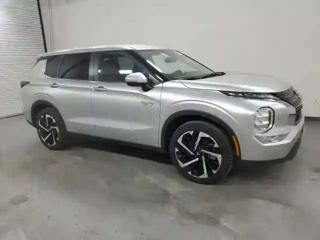 JA4T5VA92RZ065699 2024 MITSUBISHI OUTLANDER-3