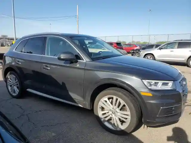 WA1BNAFY1J2230238 2018 AUDI Q5-3