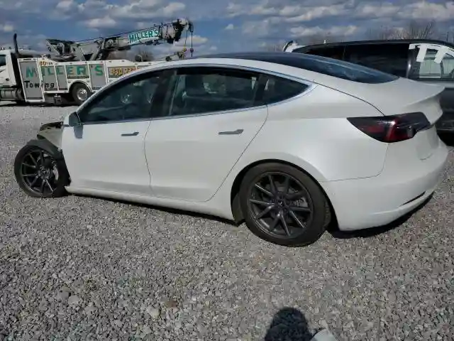 5YJ3E1EB8LF795075 2020 TESLA MODEL 3-1