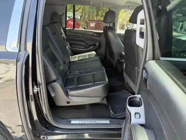 1GNSKHKC6HR17735 2017 CHEVROLET SUBURBAN-5