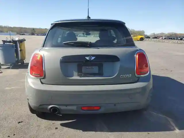 WMWXP5C54J2G61440 2018 MINI COOPER-5