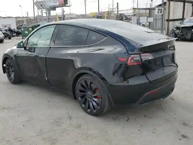7SAYGDEF0RA281380 2024 TESLA MODEL Y-1
