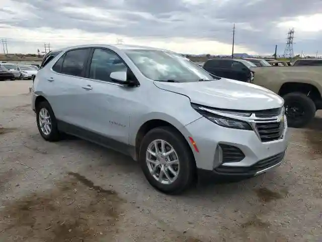 3GNAXKEV9NL235630 2022 CHEVROLET EQUINOX-3