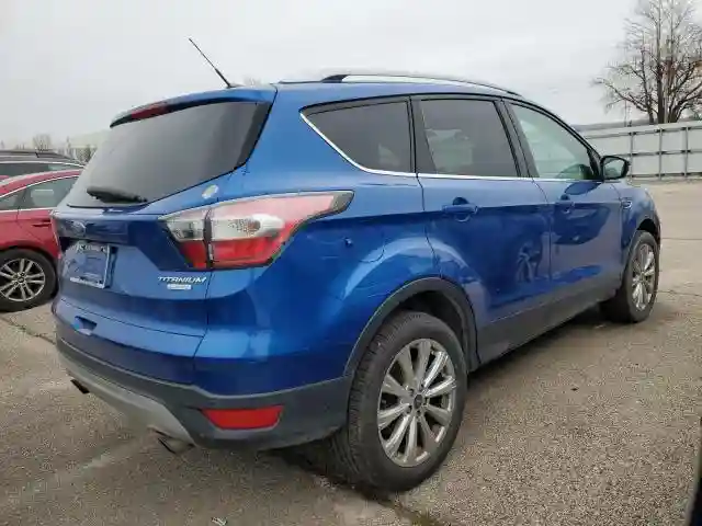 1FMCU0J98HUA37389 2017 FORD ESCAPE-2