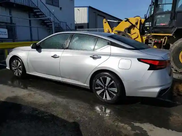1N4BL4DV8NN335701 2022 NISSAN ALTIMA-1