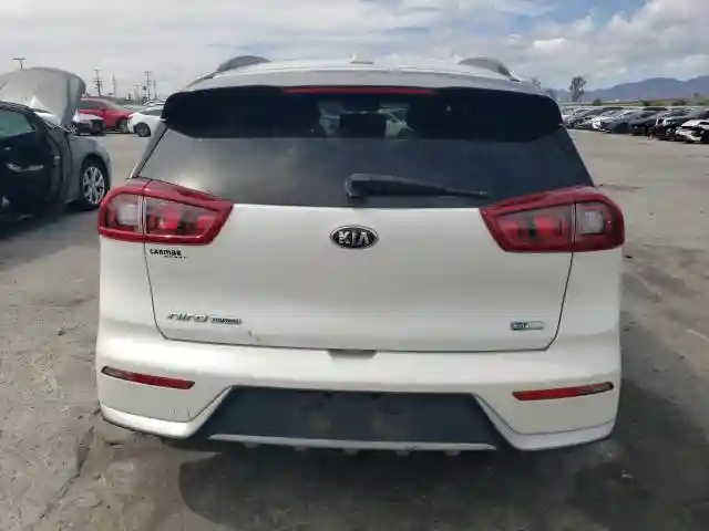 KNDCC3LC4H5045209 2017 KIA NIRO-5