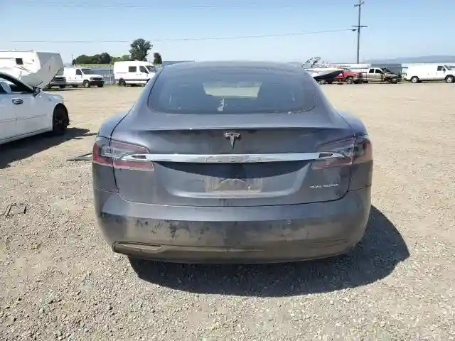 5YJSA1E23LF350976 2020 TESLA MODEL S-5