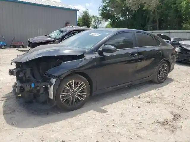 3KPF54AD9PE564686 2023 KIA FORTE-0