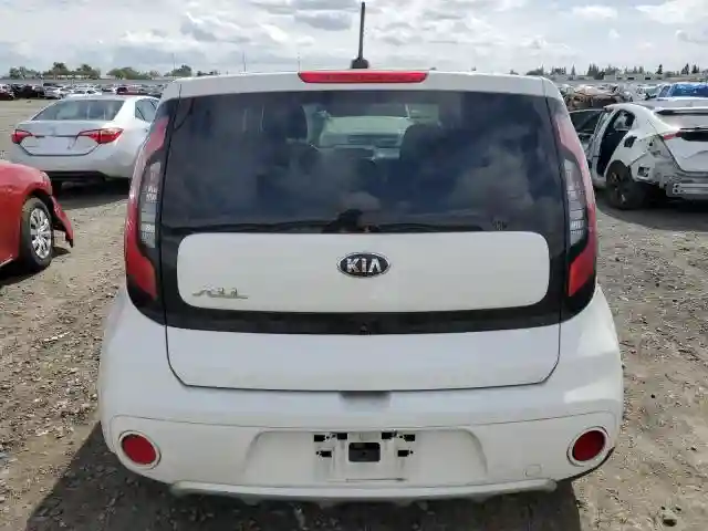 KNDJP3A55J7531960 2018 KIA SOUL-5