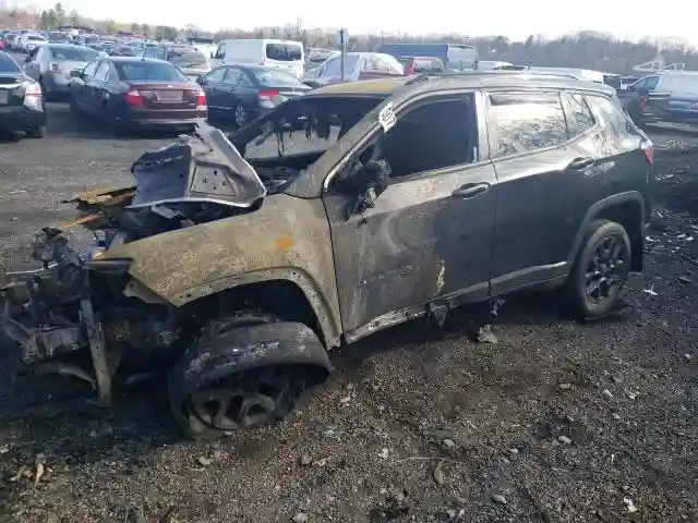 3C4NJDAB2LT167526 2020 JEEP COMPASS-0