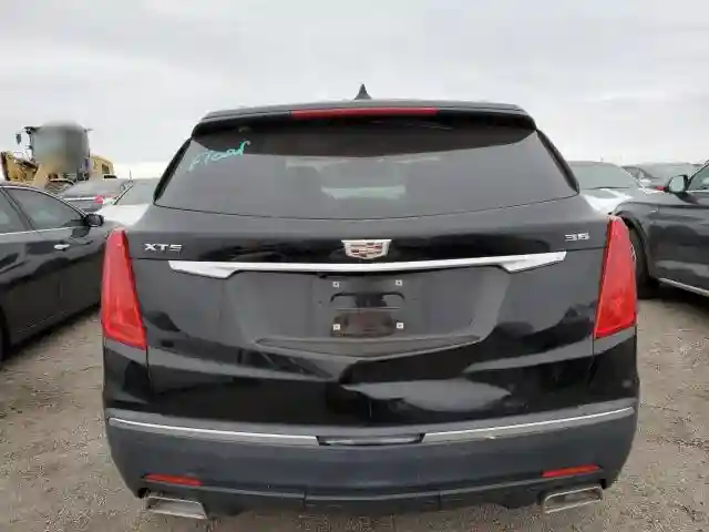 1GYKNERS6JZ201016 2018 CADILLAC XT5-5
