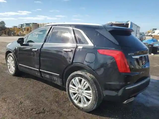 1GYKNCRS8HZ112031 2017 CADILLAC XT5-1