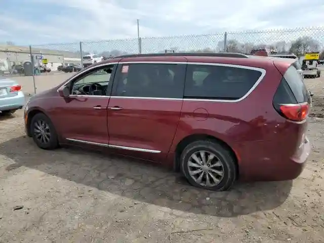 2C4RC1BG2HR613043 2017 CHRYSLER PACIFICA-1