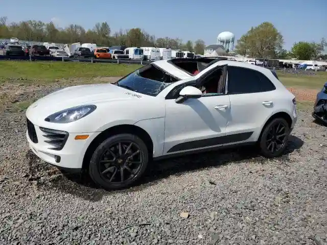 WP1AB2A50HLB18420 2017 PORSCHE MACAN-0