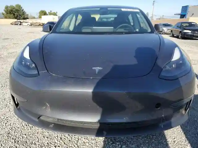 5YJ3E1EC4PF682349 2023 TESLA MODEL 3-4