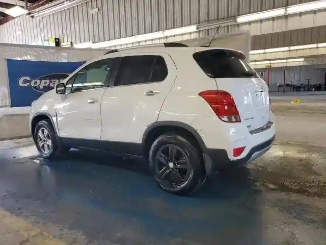 KL7CJPSB3JB592529 2018 CHEVROLET TRAX-1