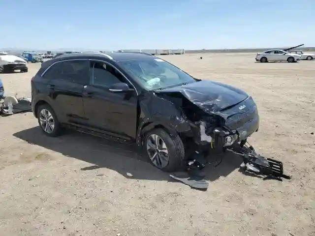 KNDCC3LG7N5135808 2022 KIA NIRO S-3
