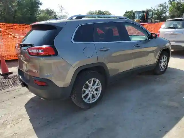 1C4PJMCS3HW580028 2017 JEEP GRAND CHEROKEE-2