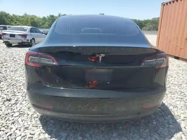 5YJ3E1EA1JF034411 2018 TESLA MODEL 3-5