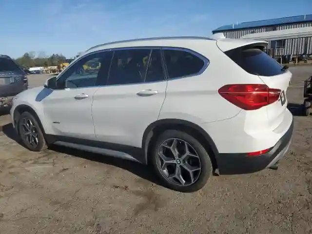 WBXHT3C34H5F76289 2017 BMW X1-1