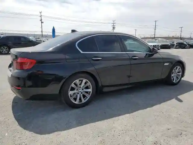 WBA5A5C57GD526343 2016 BMW 5 SERIES-2